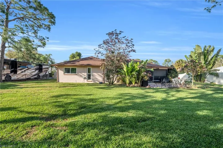 7463  Dana Lin  CIR, North Fort Myers, FL 33917