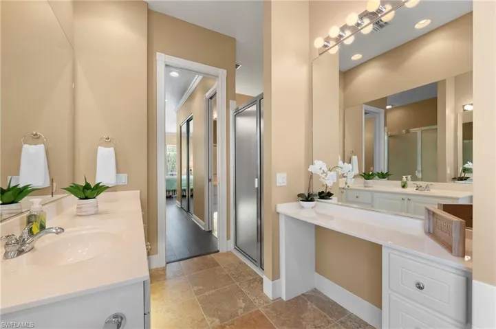 28311 Nautica Lane Bonita Springs FL 34135 - Partial owner's bath with vanity and tub