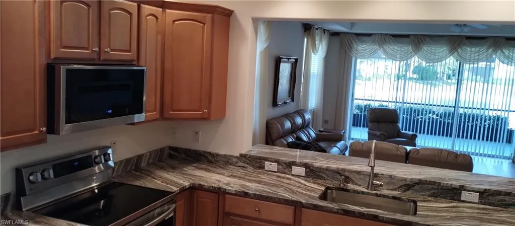 4728 Stratford Ct # 1801, Naples Fl 34105