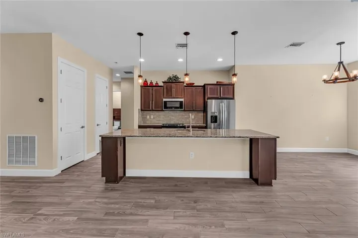 11763  Avingston  TER, Fort Myers, FL 33913