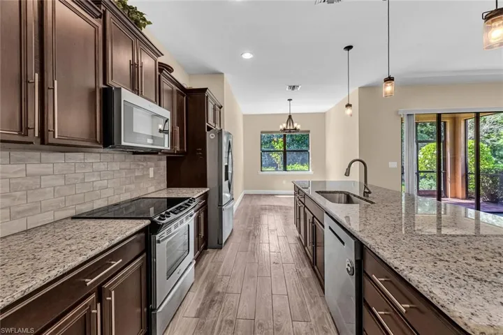 11763  Avingston  TER, Fort Myers, FL 33913