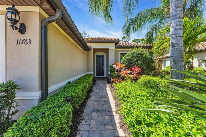 11763  Avingston  TER, Fort Myers, FL 33913