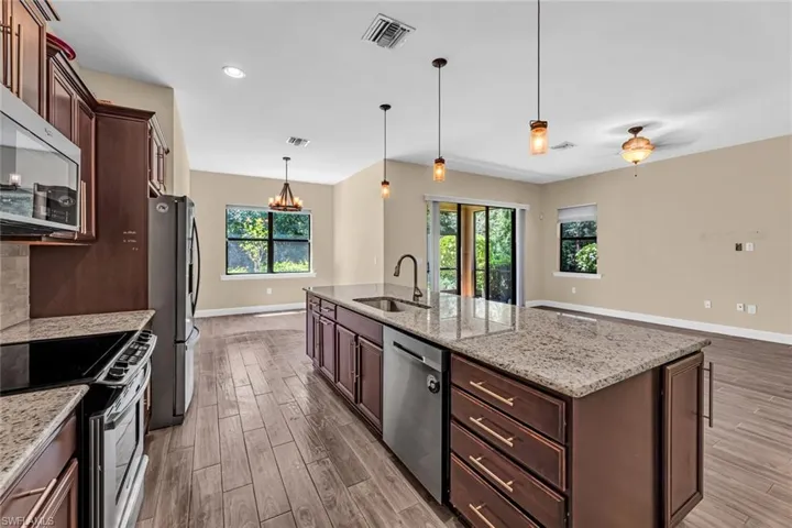11763  Avingston  TER, Fort Myers, FL 33913