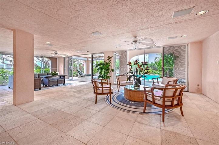 Look how big the Florida room is!