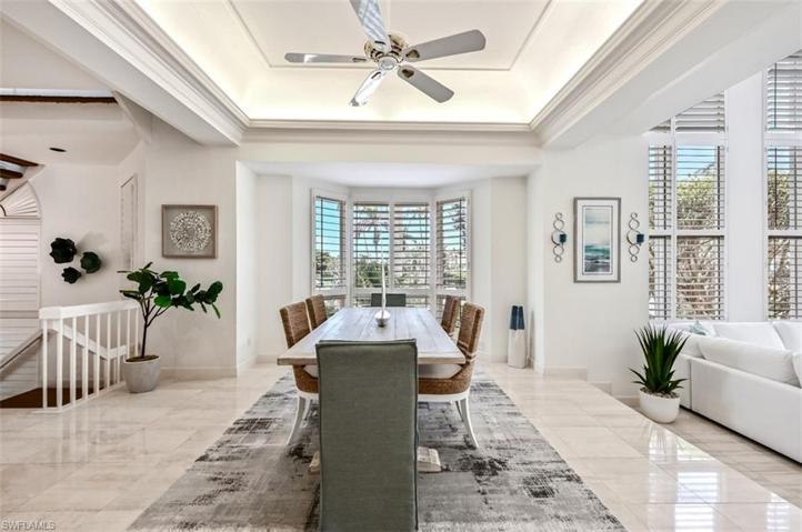 Spacious dining room