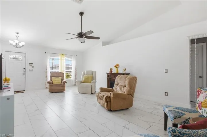 1902 Nw 2nd Pl, Cape Coral, Florida 33993