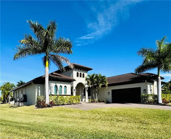 8533 S Lake Cir, Fort Myers, Florida 33908