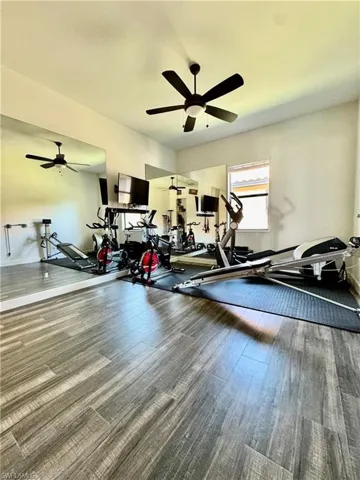 8533 S Lake Cir, Fort Myers, Florida 33908