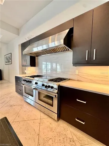 8533 S Lake Cir, Fort Myers, Florida 33908