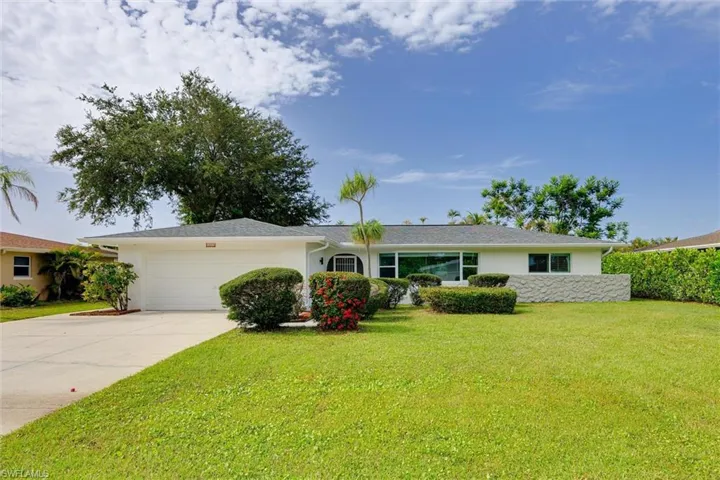 1628 N Flossmoor Rd, Fort Myers, Florida 33919