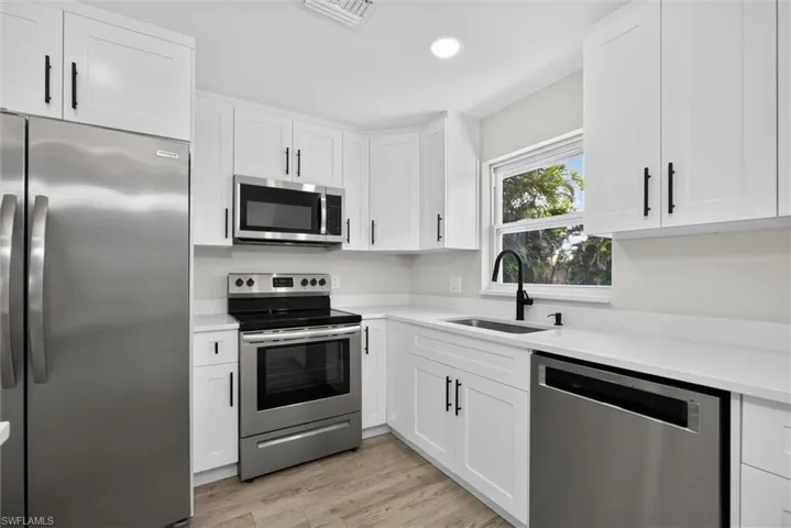 1628 N Flossmoor Rd, Fort Myers, Florida 33919