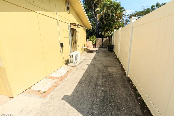 2201 Elkton Ct, Fort Myers Fl 33907