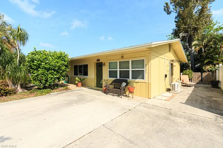 2201 Elkton Ct, Fort Myers Fl 33907