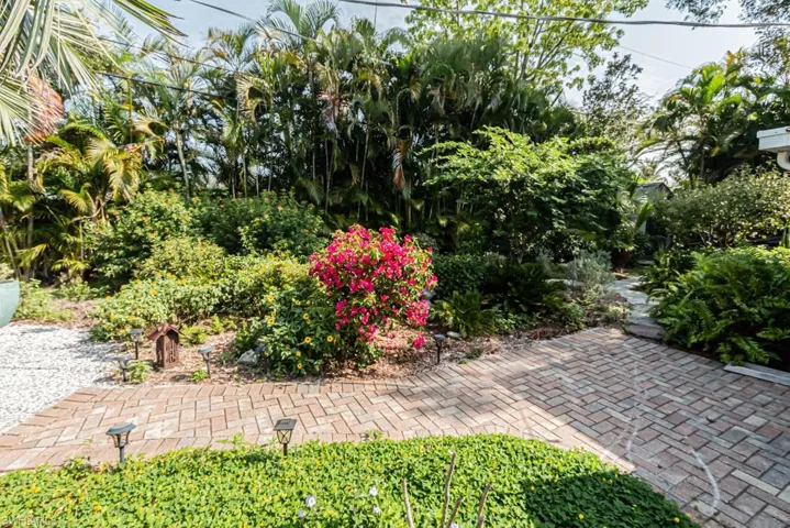 2201 Elkton Ct, Fort Myers Fl 33907