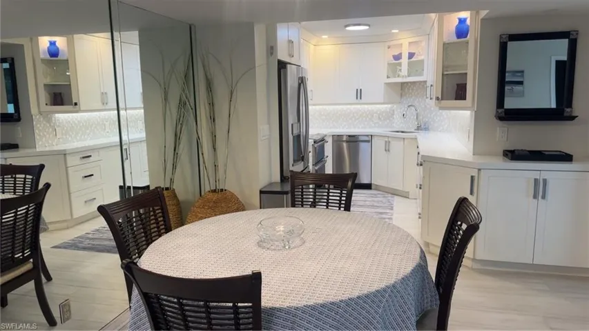 4005 Gulf Shore Blvd N # 1104, Naples, Florida 34103