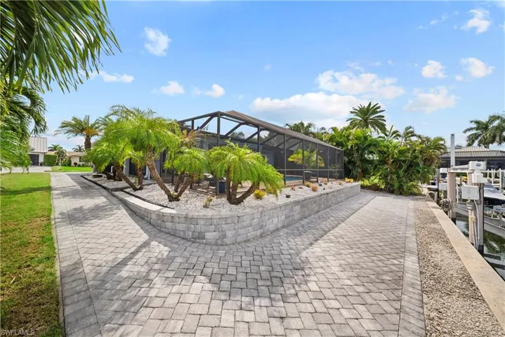 212 Angler Ct, Marco Island, Florida 34145
