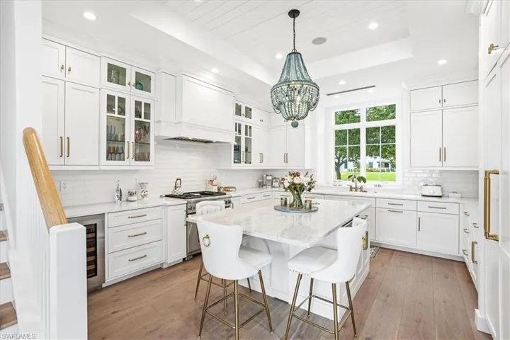1011 6th St S, Naples, Florida 34102