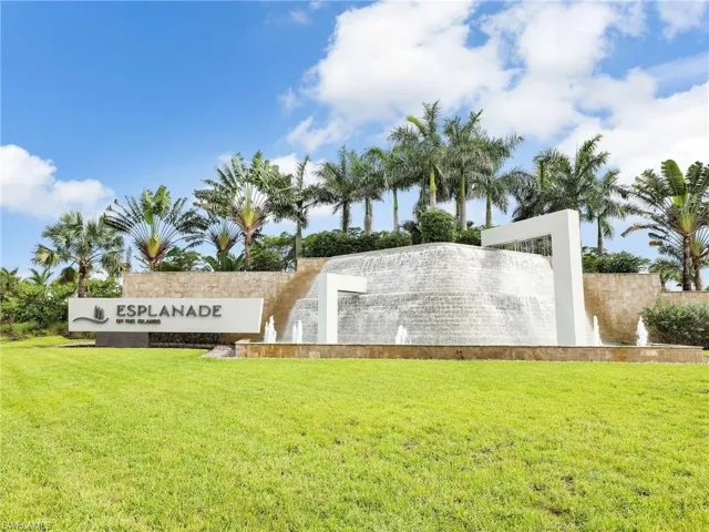 15132  Sacile  ST, Naples, FL 34114