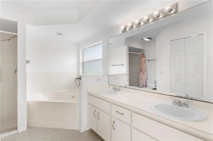 4413 SW 6th  PL, Cape Coral, FL 33914