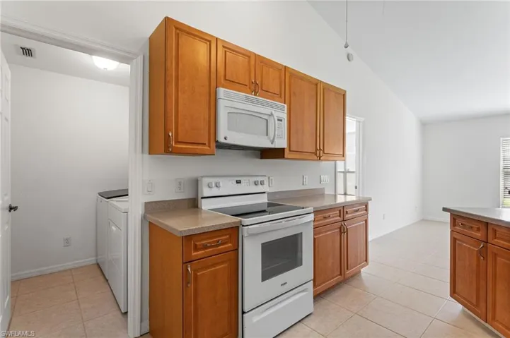 4413 SW 6th  PL, Cape Coral, FL 33914