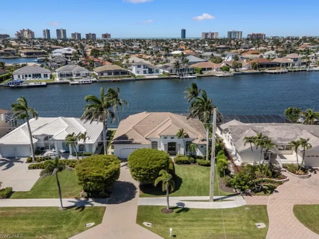 Bird's eye view with a water view, a residential view, and a city view