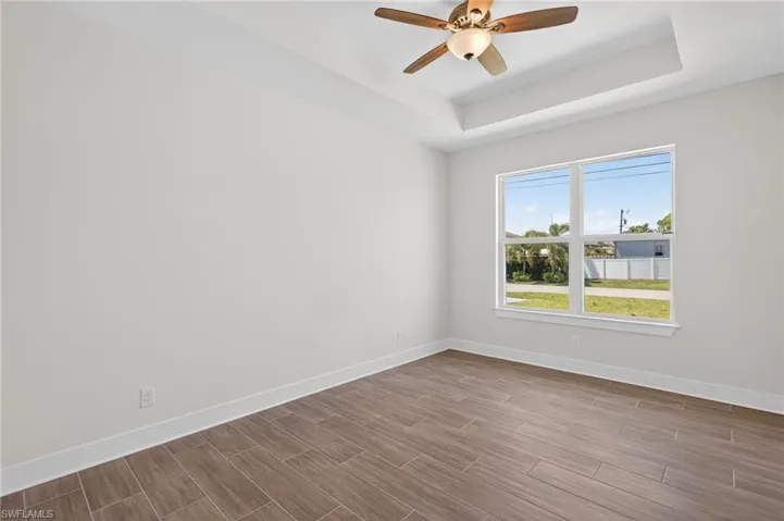 906 Sw 12th Ter, Cape Coral, Florida 33991