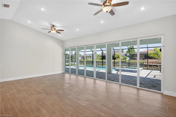 906 Sw 12th Ter, Cape Coral, Florida 33991