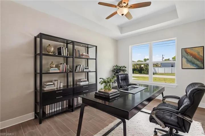 906 Sw 12th Ter, Cape Coral, Florida 33991