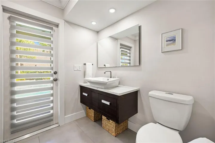 Guest Bathroom 2