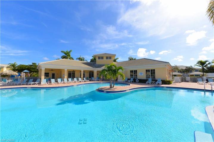 Beautiful Resort Style Community Pool and Spa located at the main clubhouse with beautiful Lakefront and Fountain Views!