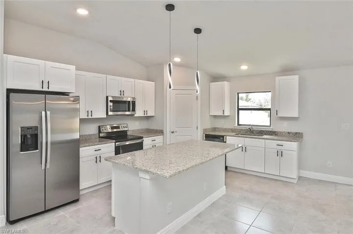 2806 NW 13th  ST, Cape Coral, FL 33993