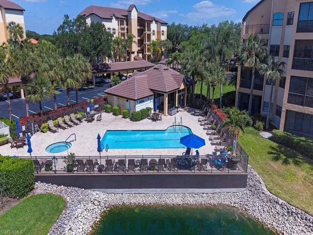 160 160 Vintage Cir, Naples, Florida 34119
