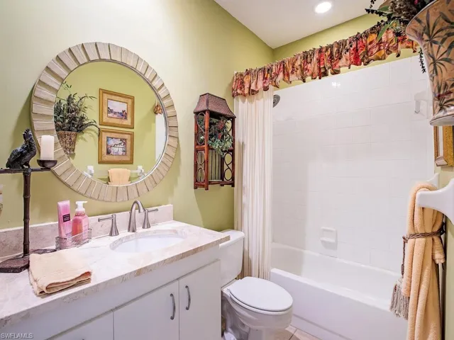 160 160 Vintage Cir, Naples, Florida 34119