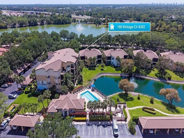 160 160 Vintage Cir, Naples, Florida 34119