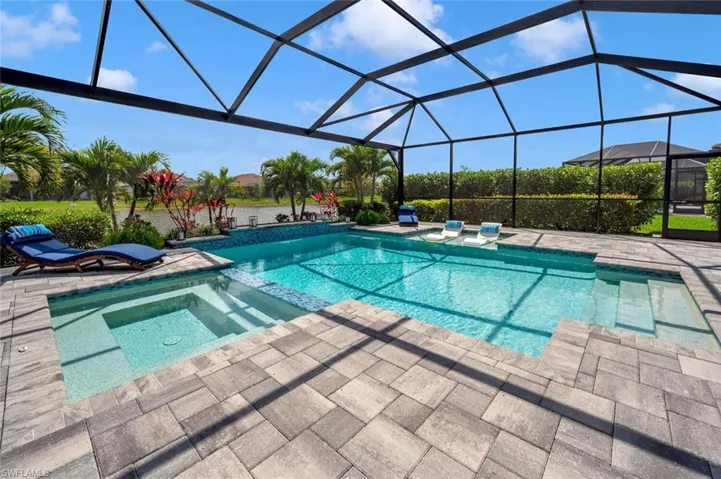 15260  Turin  DR, Naples, FL 34114