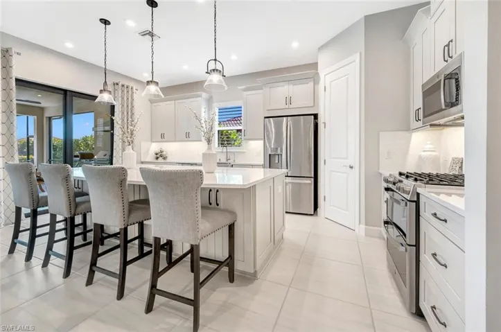 15260  Turin  DR, Naples, FL 34114