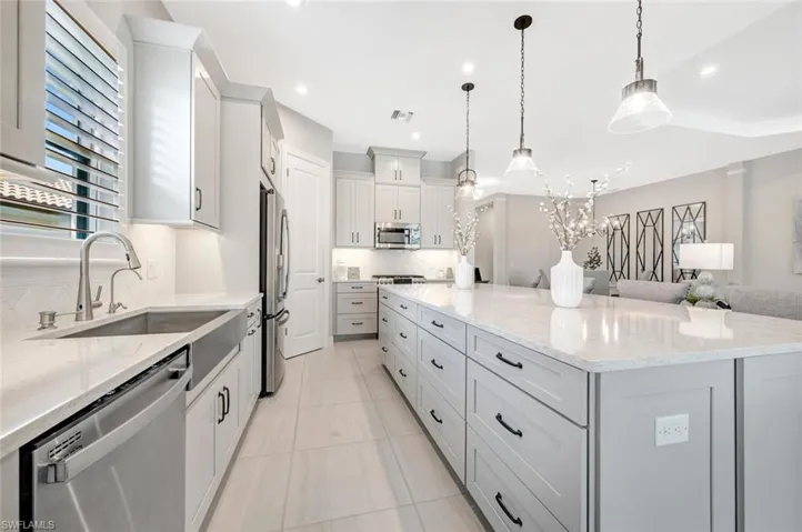 15260  Turin  DR, Naples, FL 34114