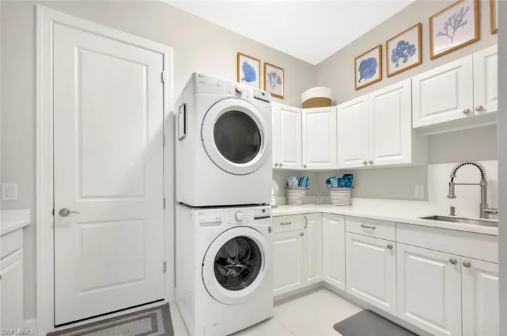 15260  Turin  DR, Naples, FL 34114