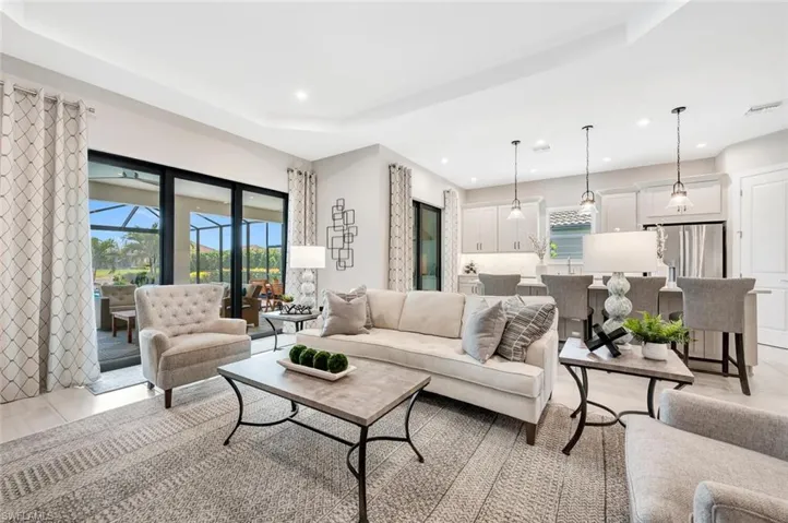 15260  Turin  DR, Naples, FL 34114