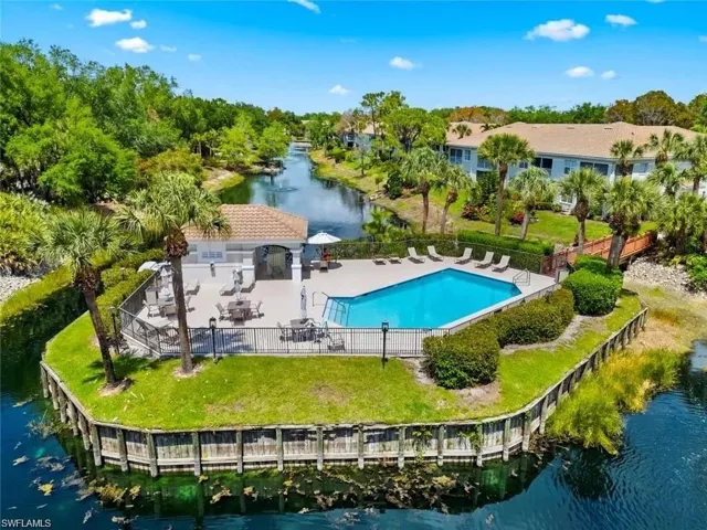 6812 Satinleaf Rd S 202, Naples, Florida 34109