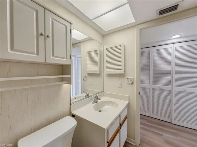1701 Courtyard Way 105, Naples, Florida 34112