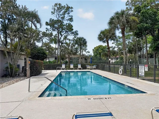 1701 Courtyard Way 105, Naples, Florida 34112