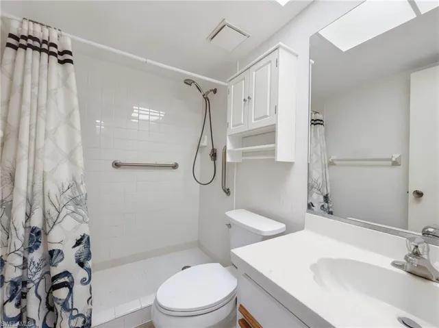 1701 Courtyard Way 105, Naples, Florida 34112