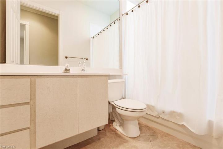 Guest bathroom.