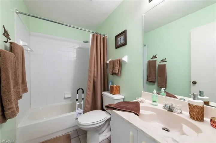 2740 Newman Dr, Naples, Florida 34114