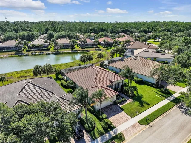 10323 Wishing Stone Ct, Bonita Springs, Florida 34135