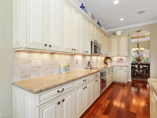 10323 Wishing Stone Ct, Bonita Springs, Florida 34135