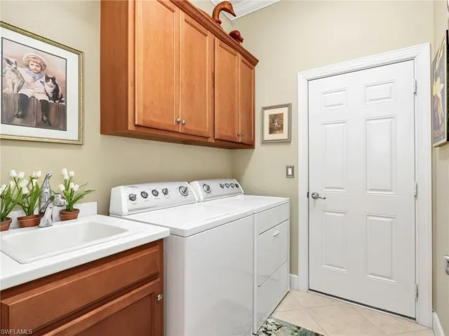 10323 Wishing Stone Ct, Bonita Springs, Florida 34135