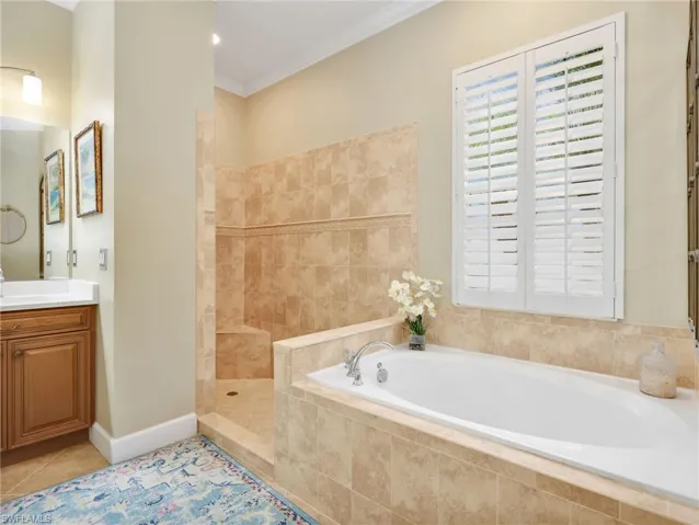 10323 Wishing Stone Ct, Bonita Springs, Florida 34135