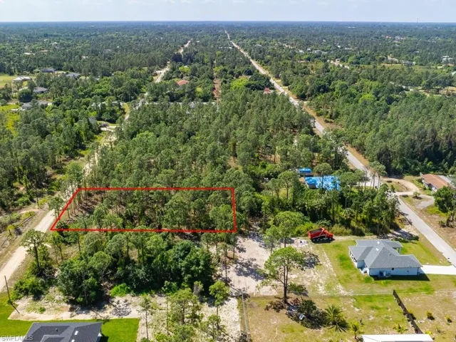 1115 Lincoln AVE, LEHIGH ACRES FL 33972